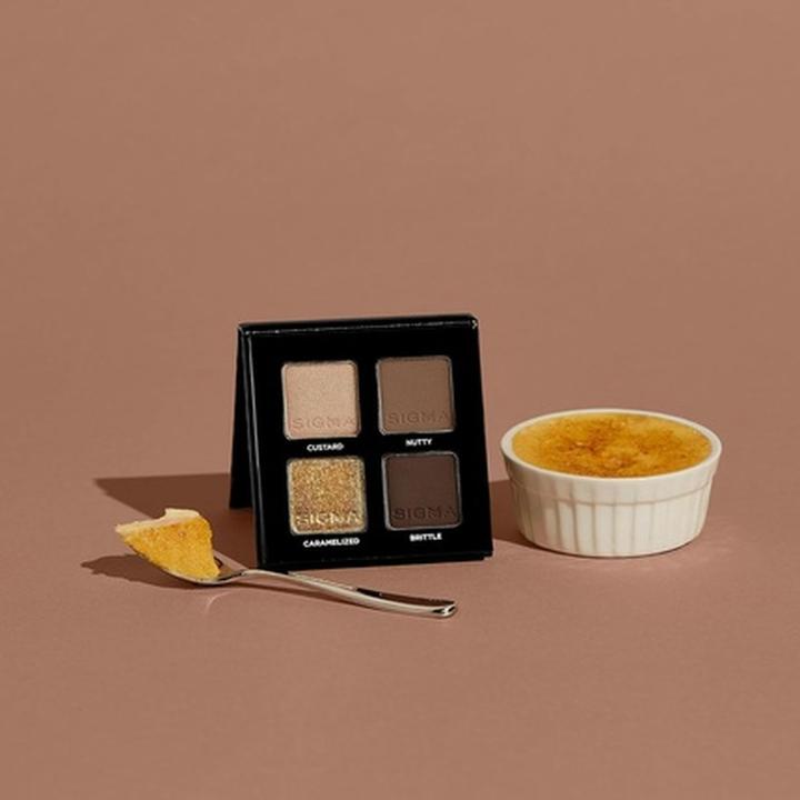 Produktbild Sigma Beauty Quad Eyeshadow Palette Buttery Soft Formula Buildable Blendable Shades Flawless Eye Look Designed fo (Creme Brulee)