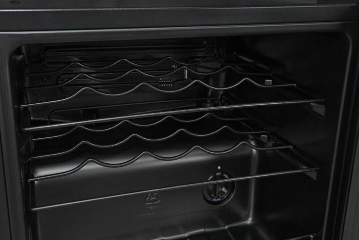Actual product image Exquisit WS1-12-GTE-030G black, wine cooler (free-standing unit)