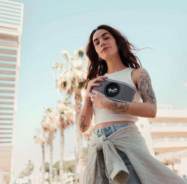 Produktbild Teufel Fender x ROCKSTER GO 2 Bluetooth Speaker wireless steel black (28 h)