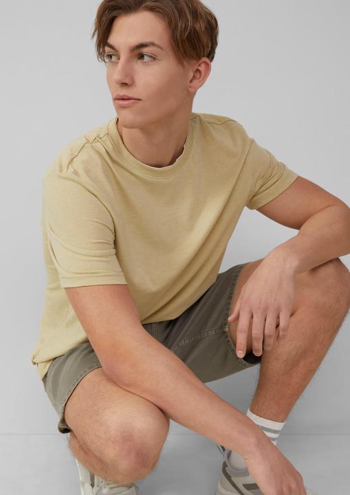 Produktbild S.Oliver T-Shirt Meliertes T-Shirt mit Layering-Detail am Kragen (S)