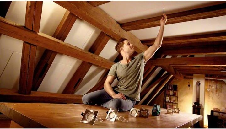 Actual product image Bosch Home & Garden UniversalLevel2 UNI + Tripod