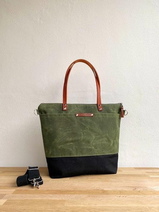 Only-Bags.Store Gewachstes Segeltuch LARGE Schulter- und Messenger-Tasche - Schwarz und Dunkelgrün - gross