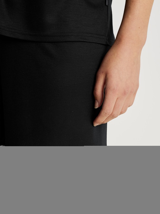 Actual product image Calida Moonlight Dreams Kurz-Pyjama, durchgeknöpft mit Seide (W36/L38)