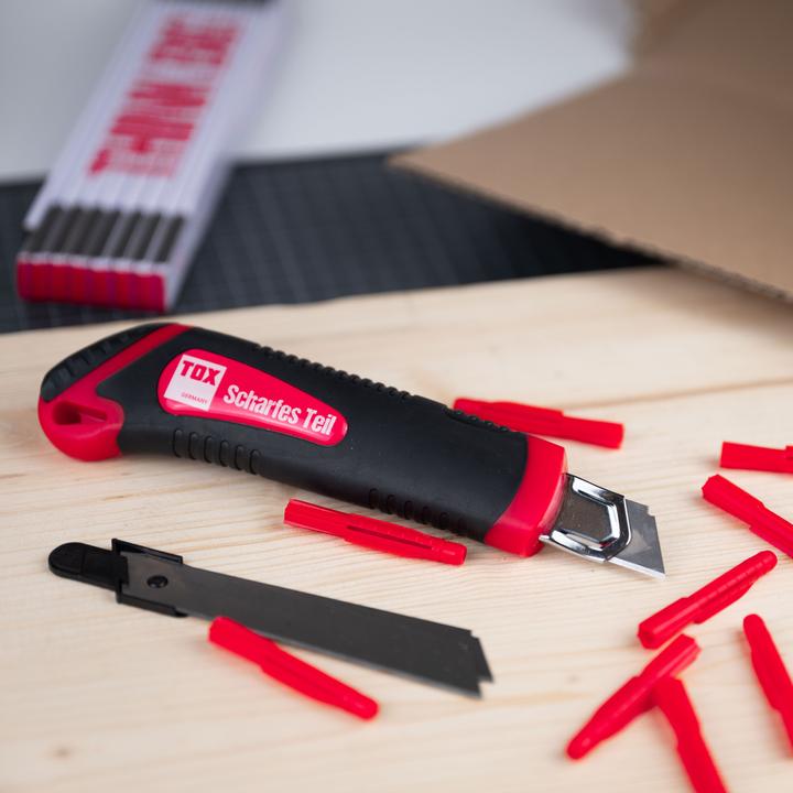 Image du produit Tox Cutter rouge "Objet tranchant" incl. 3 lames (Cutters)