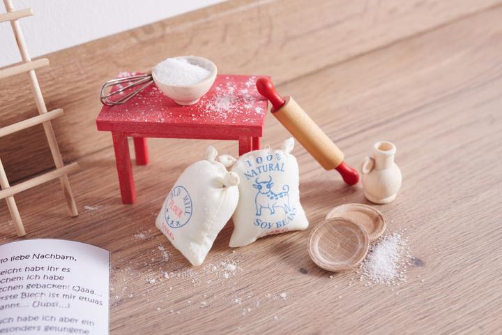 Actual product image VBS Miniatures "Kitchen utensils" 8pcs.