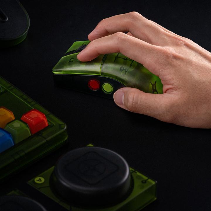 Produktbild 8bitdo Retro R8 Mouse Xbox Edition (Kabelgebunden, Kabellos)