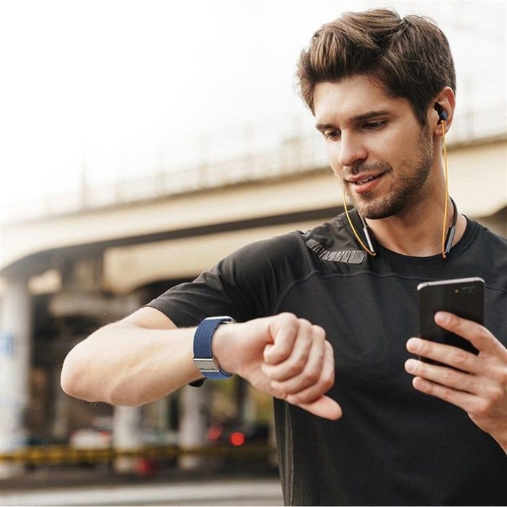 Actual product image Dux Ducis Mixture Pro Armband (38 mm, 40 mm, 41 mm, Nylon, Apple Watch Series 2, Apple Watch Series 1, Apple Watch Series 3, Apple Watch Series 4, Apple Watch Series 5, Apple Watch Series 6, Apple Watch Series 7, Apple Watch Series 8, Apple Watch Series 9, Apple Watch SE)
