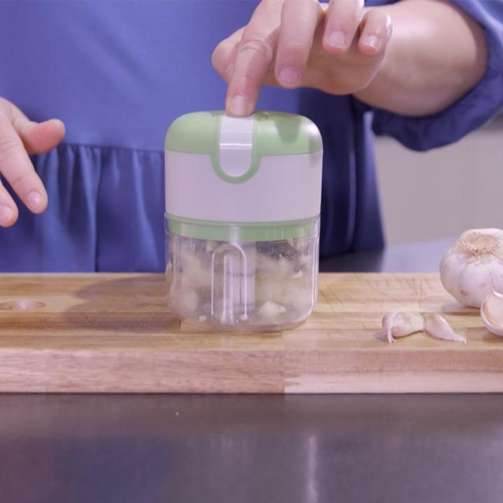 Actual product image Livington 3 Seconds Chopper (1133.57 ml, 37 W)