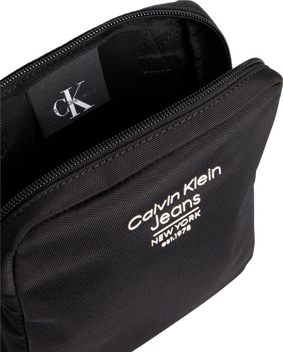 Produktbild Calvin Klein CKJ Sport Essentials Reporter 18 EST Black (100% Recycled Polyester)