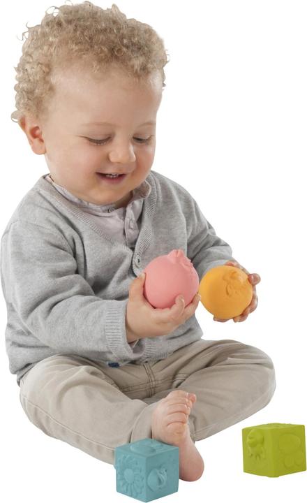 Actual product image Vulli Sophie la girafe balls and dice set
