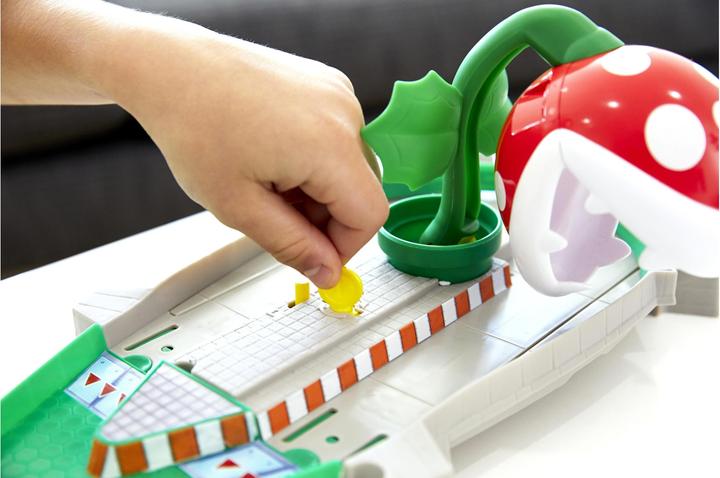 Produktbild Hot Wheels Mario Kart Piranha Plant Rennstrecke
