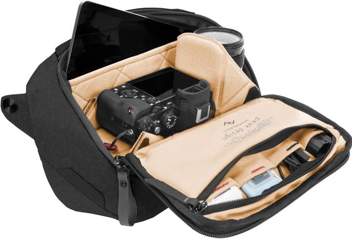 Actual product image Peak Design Everyday Sling 5L (Camera shoulder bag)