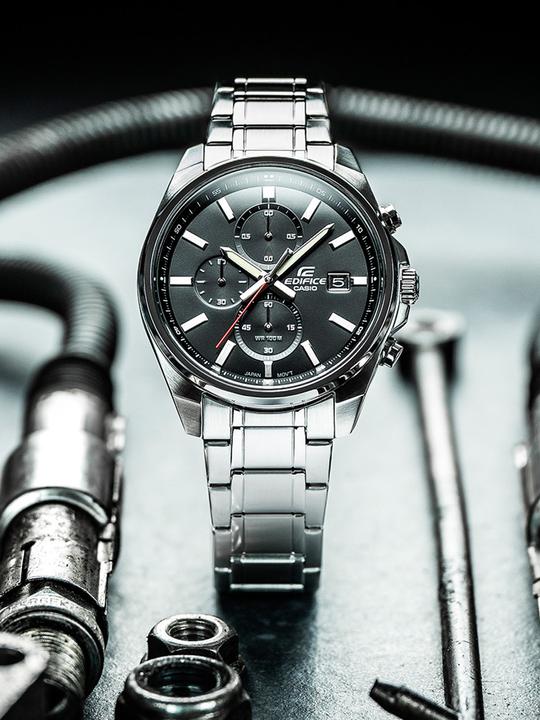 Produktbild Casio Edifice (Chronograph, 44 mm)