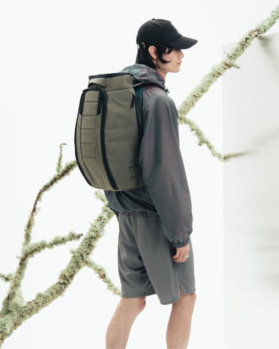 Actual product image D_b_ Hugger Backpack - Reiserucksack (25 l)