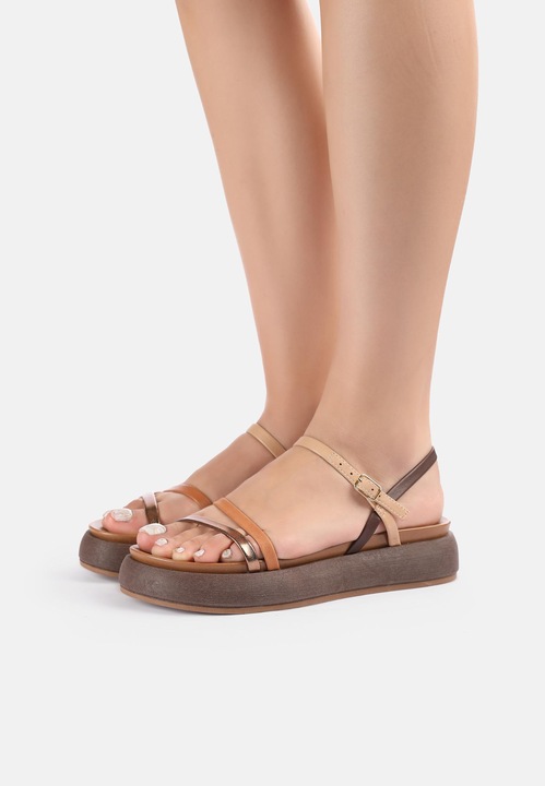 Produktbild Inuovo Ein angesagter Eyecatcher ist diese bequeme und modische Plateausandalette von. Das Modell au (37)