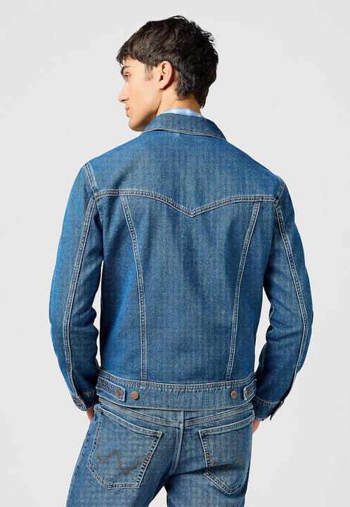 Actual product image Wrangler Classic Denim Jacket, Regular Fit, Machine Washable (XL)