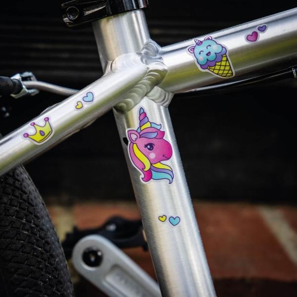 Produktbild Farbviereck Reflektierende Einhorn Aufkleber / Sticker