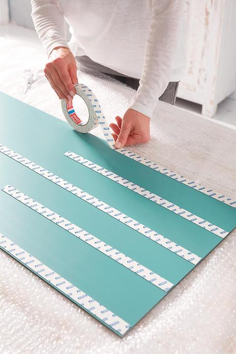 Produktbild tesa Powerbond MIRROR doppelseitiges Montageband für Spiegel (19 mm)
