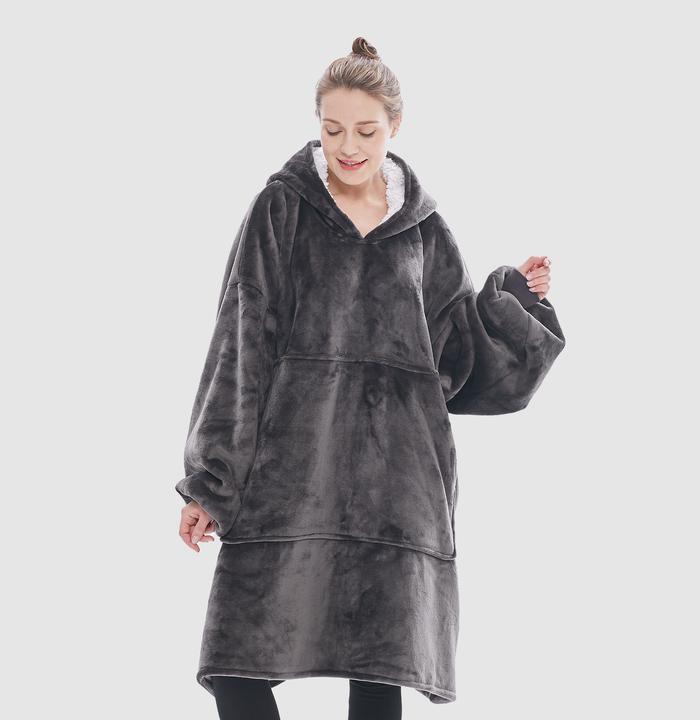 Image du produit The Fluffy Eskimo Hoodie (98 x 96 cm)