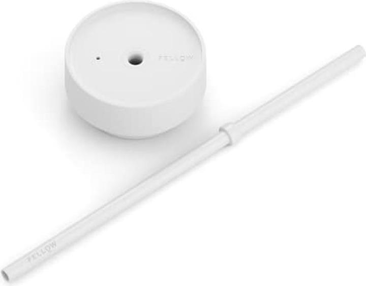 Actual product image Fellow Carter Cold Tumbler - Matte White - Insulated Mug 473ml (473 ml, 1 x)