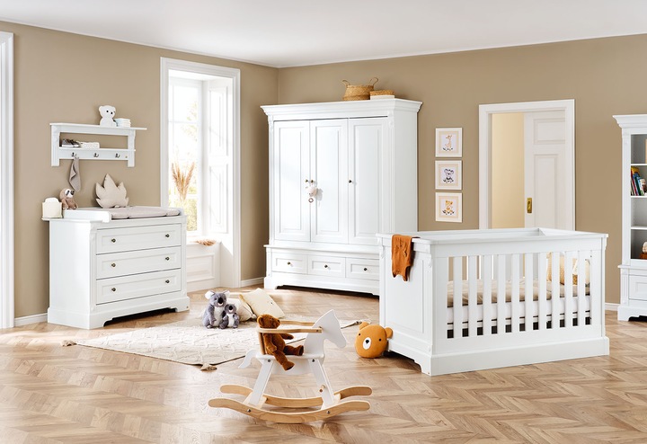Produktbild Pinolino Kinderzimmer-Set 'Emilia' breit gross inkl. Wandregal, 4-tlg. (Kinderkleiderschrank)