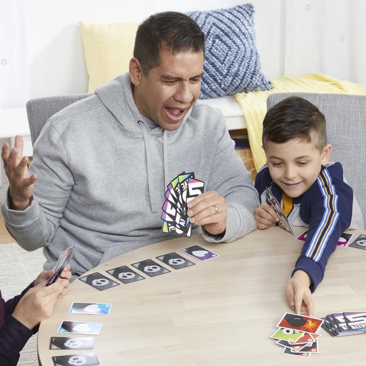 Image du produit Hasbro Gaming Jeu de cartes 5 Alive -FR- (Français)