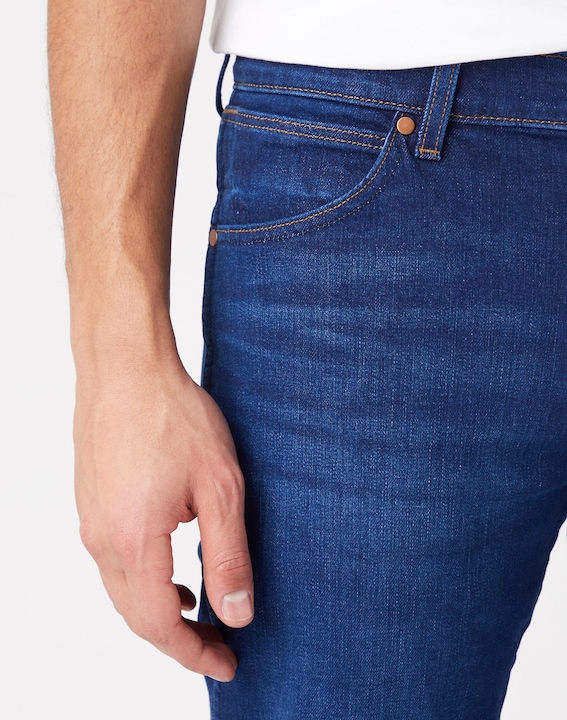 Produktbild Wrangler Larston Medium Stretch (W31/L32)