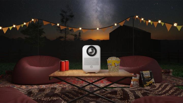 Actual product image HP CC180W Set mit Leinwand (100 lm)