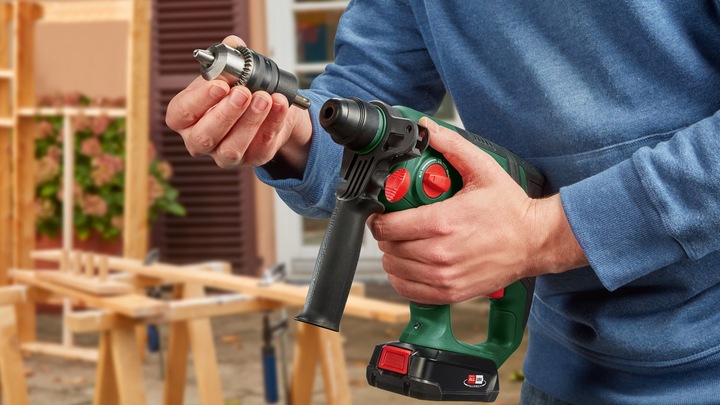 Actual product image Bosch Home & Garden Universal Hammer 18V (Rechargeable battery operated)