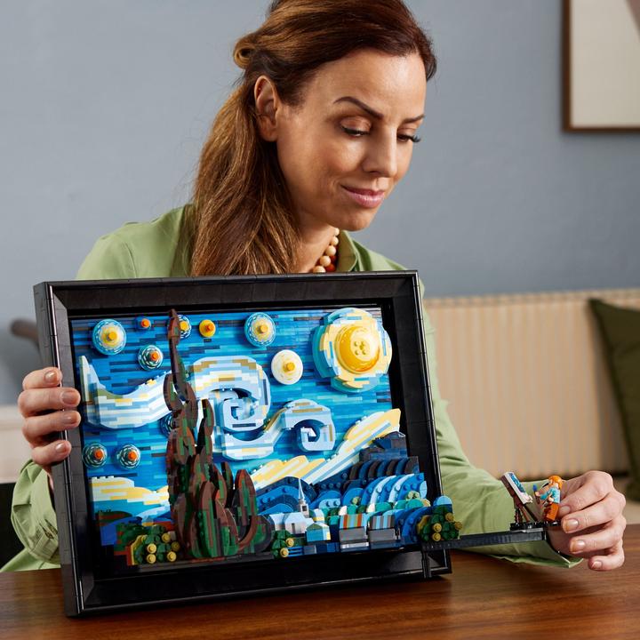 Actual product image LEGO Vincent van Gogh - Starry night (21333, LEGO Rare Sets, LEGO Icons)