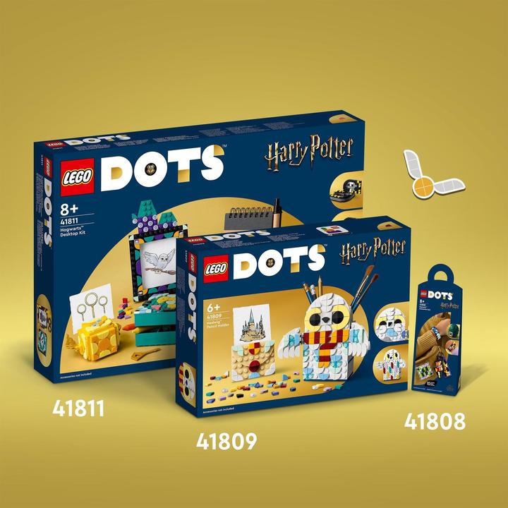 Actual product image LEGO Hogwarts Desk Set (41811, LEGO Dots)