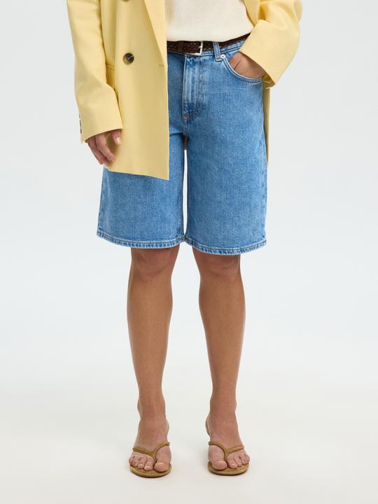 Produktbild Selected Hellblaue Jeansshorts (38)