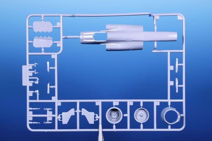 Image du produit Special Hobby AJ-37 Viggen 'Show Must Go On