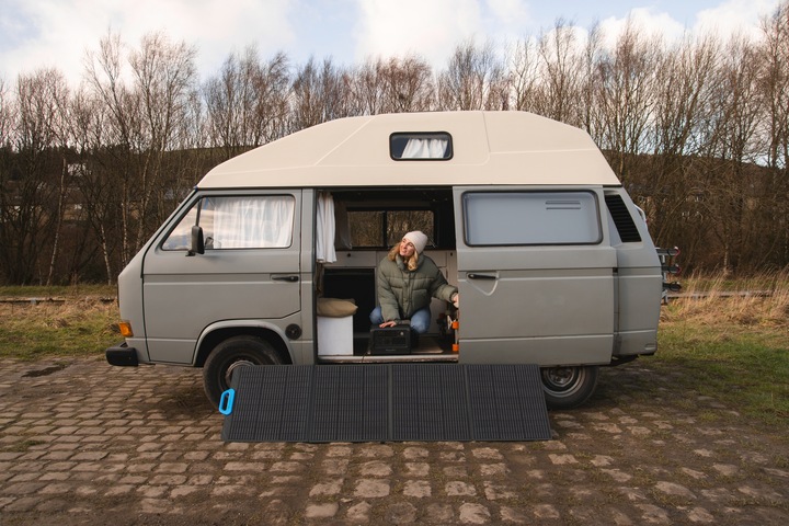 Image du produit Bluetti PV200 (200 W, 7.30 kg)
