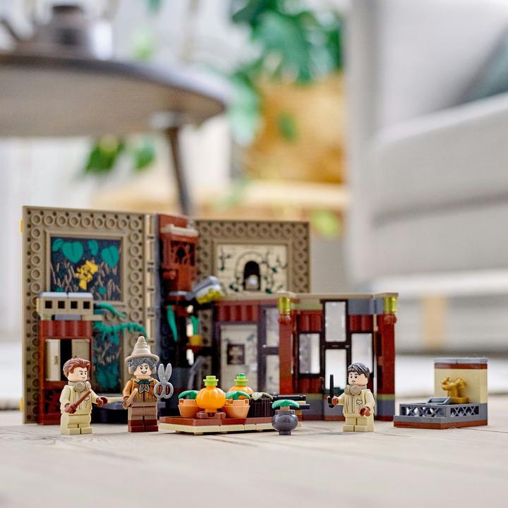 Produktbild LEGO Hogwarts Moment: Kräuterkundeunterricht (76384, LEGO Harry Potter)