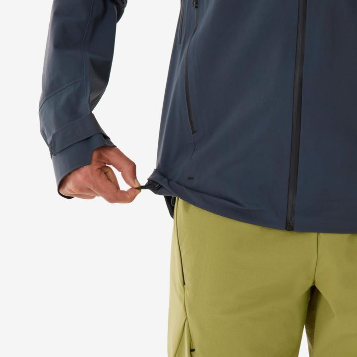 Actual product image Quechua Wanderjacke Herren - MH900 grau (S)