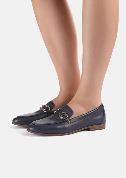 Actual product image Inuovo With this stylish and classic slip-on shoe from you will always be in style on important occasions. (40)