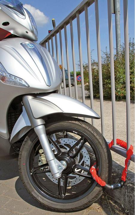 Actual product image Lampa Chain lock Snake-Combi