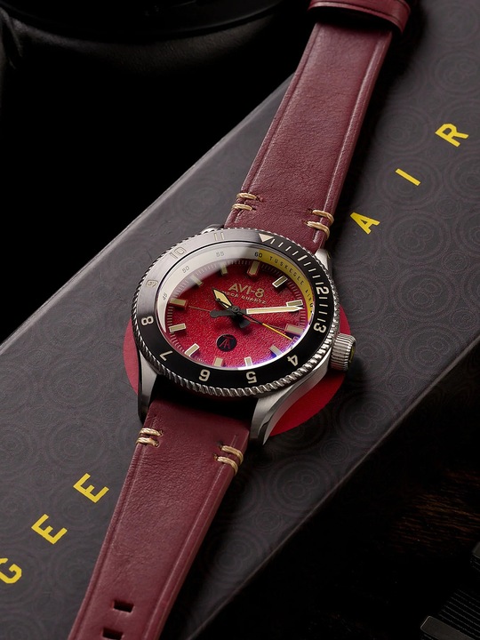 Produktbild AVI-8 AV-4103-04 Tuskegee Airmen Limited Edition Herrenuhr 40mm 5ATM (Analoguhr, 40 mm)