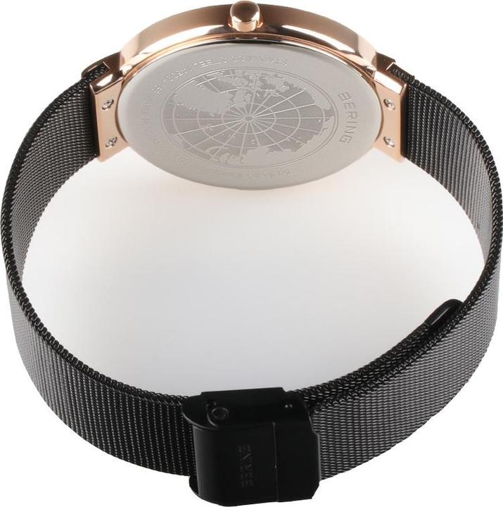 Actual product image Bering Classic (Analogue wristwatch, 39 mm)