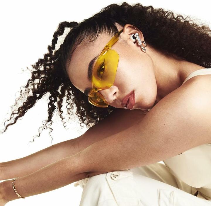 Produktbild Nothing Ear (a) (Aktive Geräuschunterdrückung, 9.50 h, Kabellos)