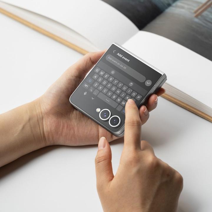 Produktbild Ringke - Cover Display Easy Slide Tempered Glass (2 pack) - Samsung Galaxy Z Flip7 - Clear (2 Stk., Samsung Galaxy Z Flip7)