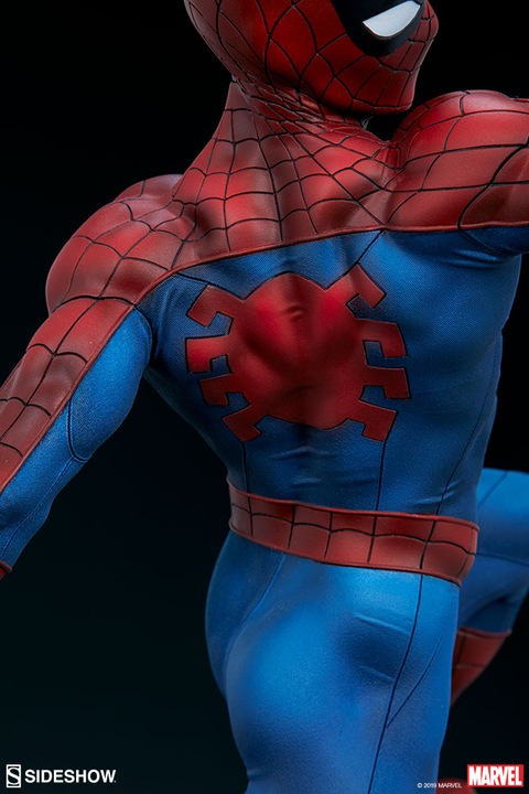 Actual product image Sideshow Marvel "Spiderman" Premium Format Statue