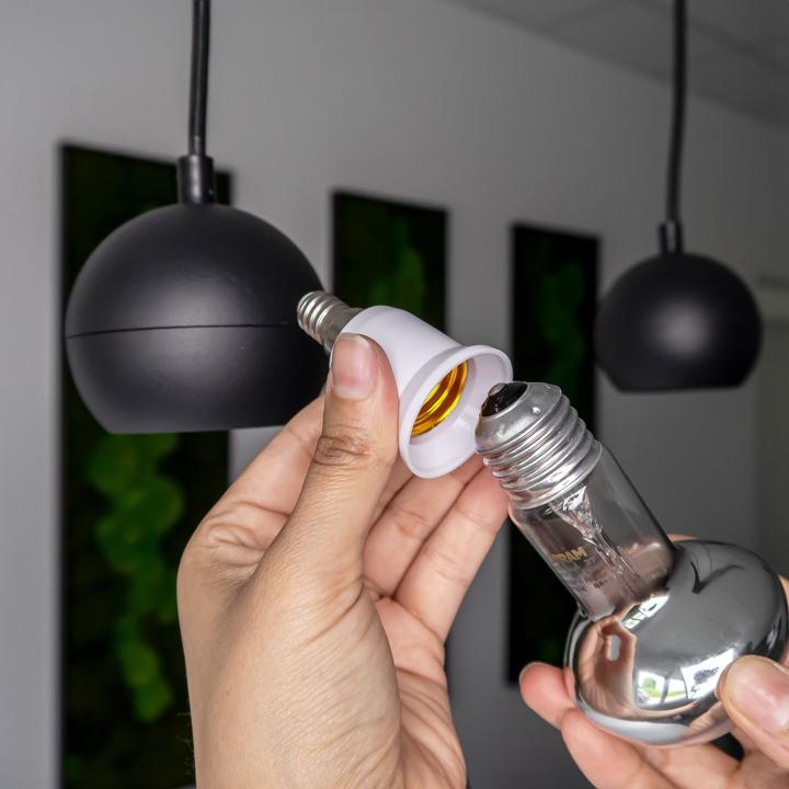Image du produit Intirilife Adaptateur de culot d'ampoule E14 vers E27