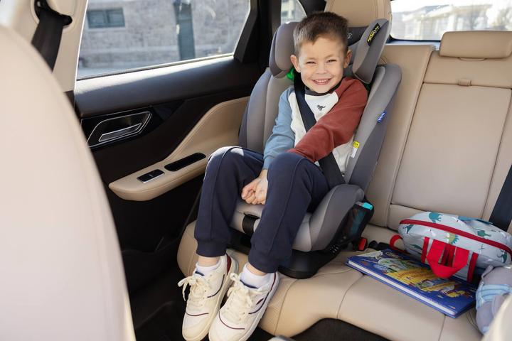 Immagine prodotto Graco Seggiolino auto 2-in-1 con protezione laterale e regolazione adattiva (Seggiolino per bambini, ECE R129/i-Size Standard)