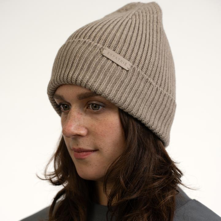 Actual product image Expatrié Luna knitted hat (One size)