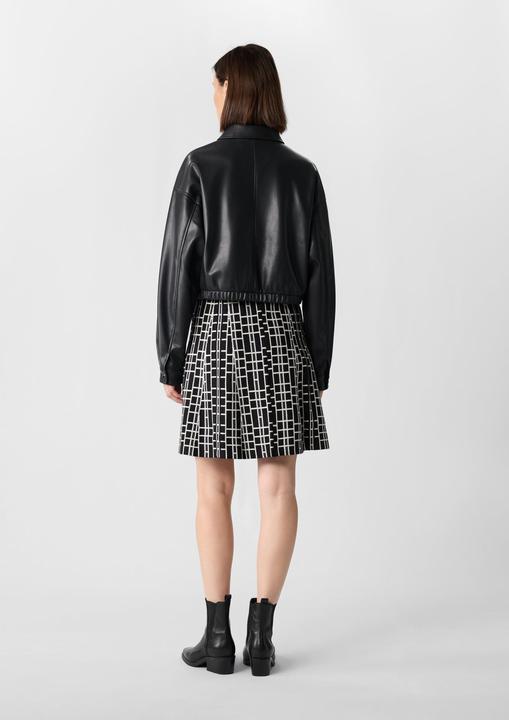 Actual product image Comma Indoor-Jacke Kunstleder-Blouson in Crop-Länge (32)