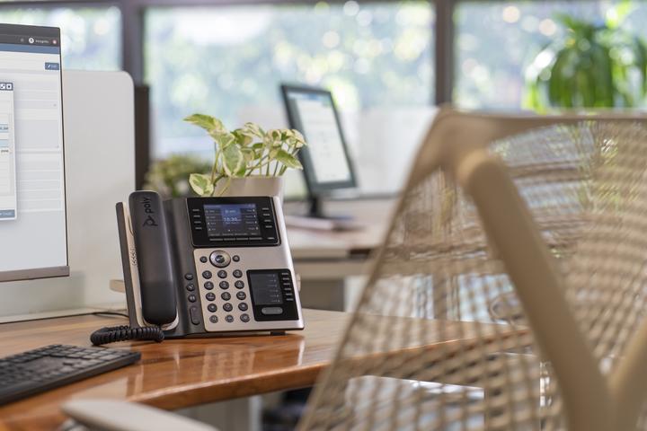 Image du produit HP Poly Edge E400 IP PH PoE-e