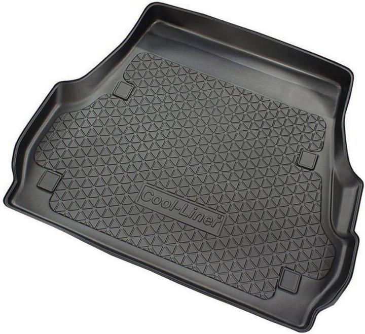 Actual product image ProPlus Trunk pan for Toyota Land Cruiser V8 from 2007 to present (5-seater)