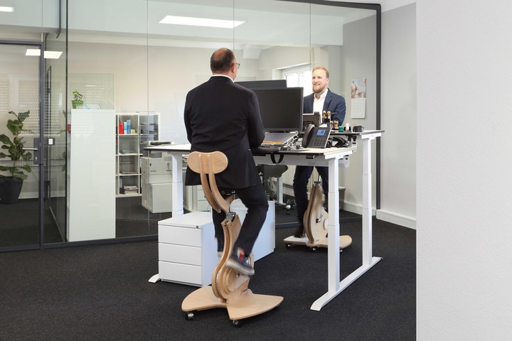 Produktbild FitSeat Schreibtischfahrrad Professional